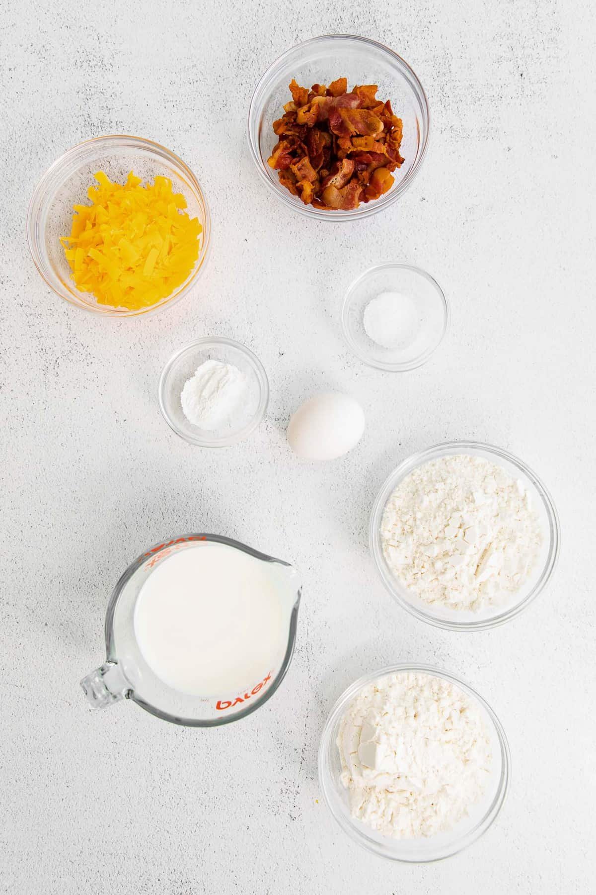 Ingredientes necessários para waffles.