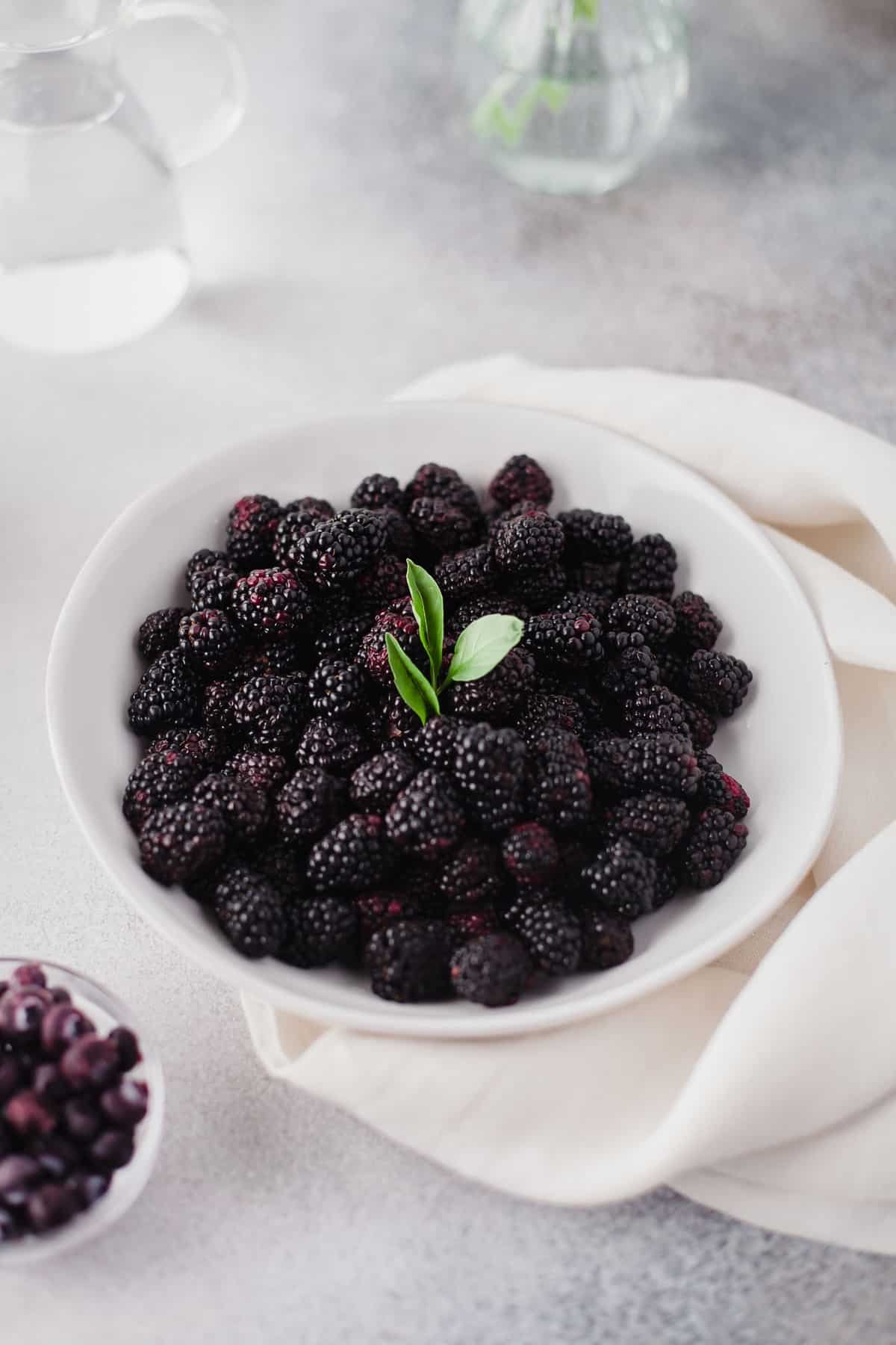 Frutas em uma tigela.