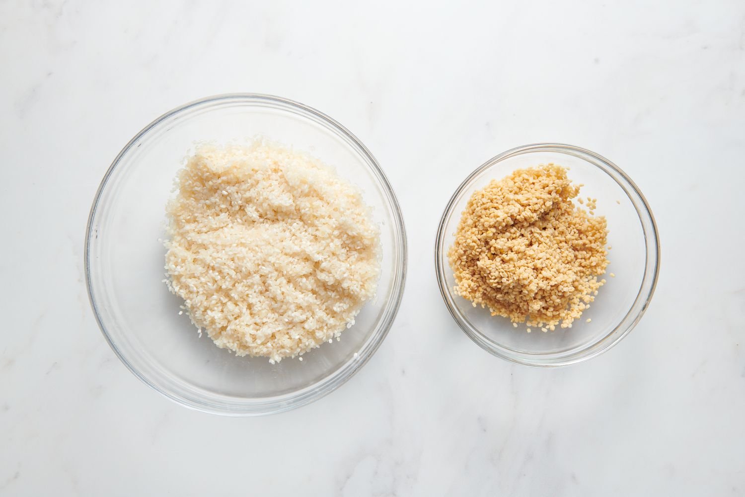 Rinsed Sona Masuri rice and urad dal