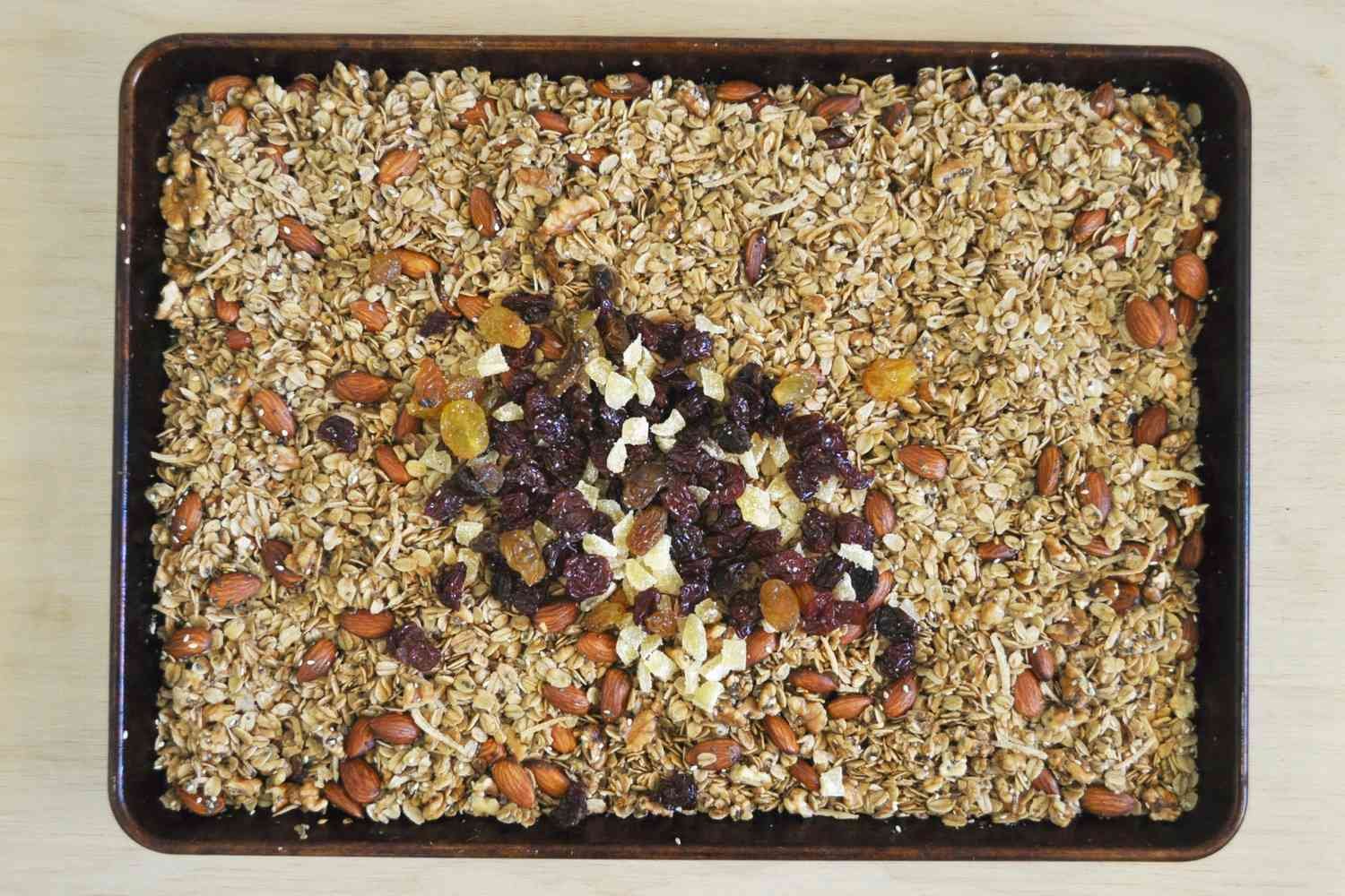 Granola with dried fruit