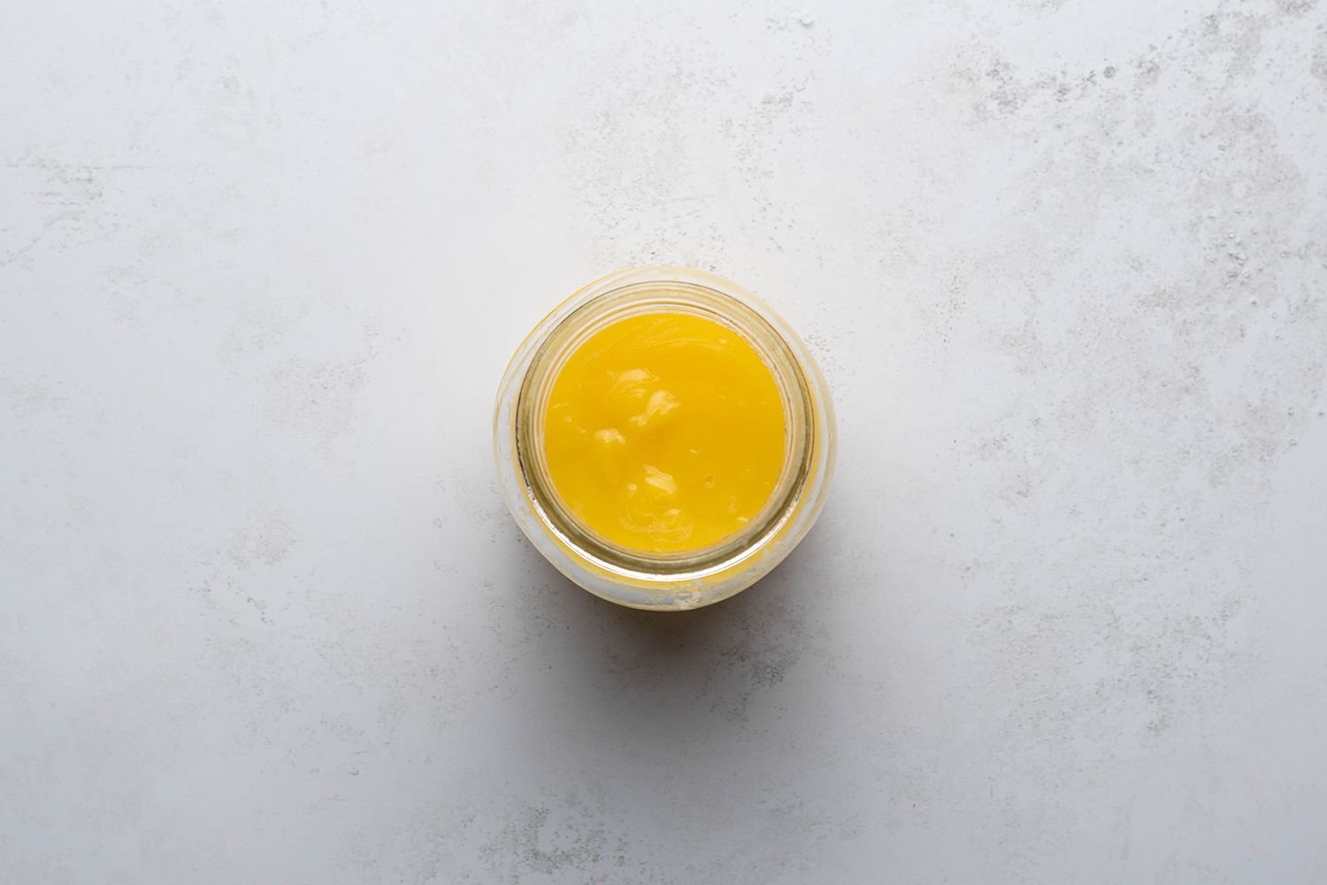 Chilled lemon curd ready to serve