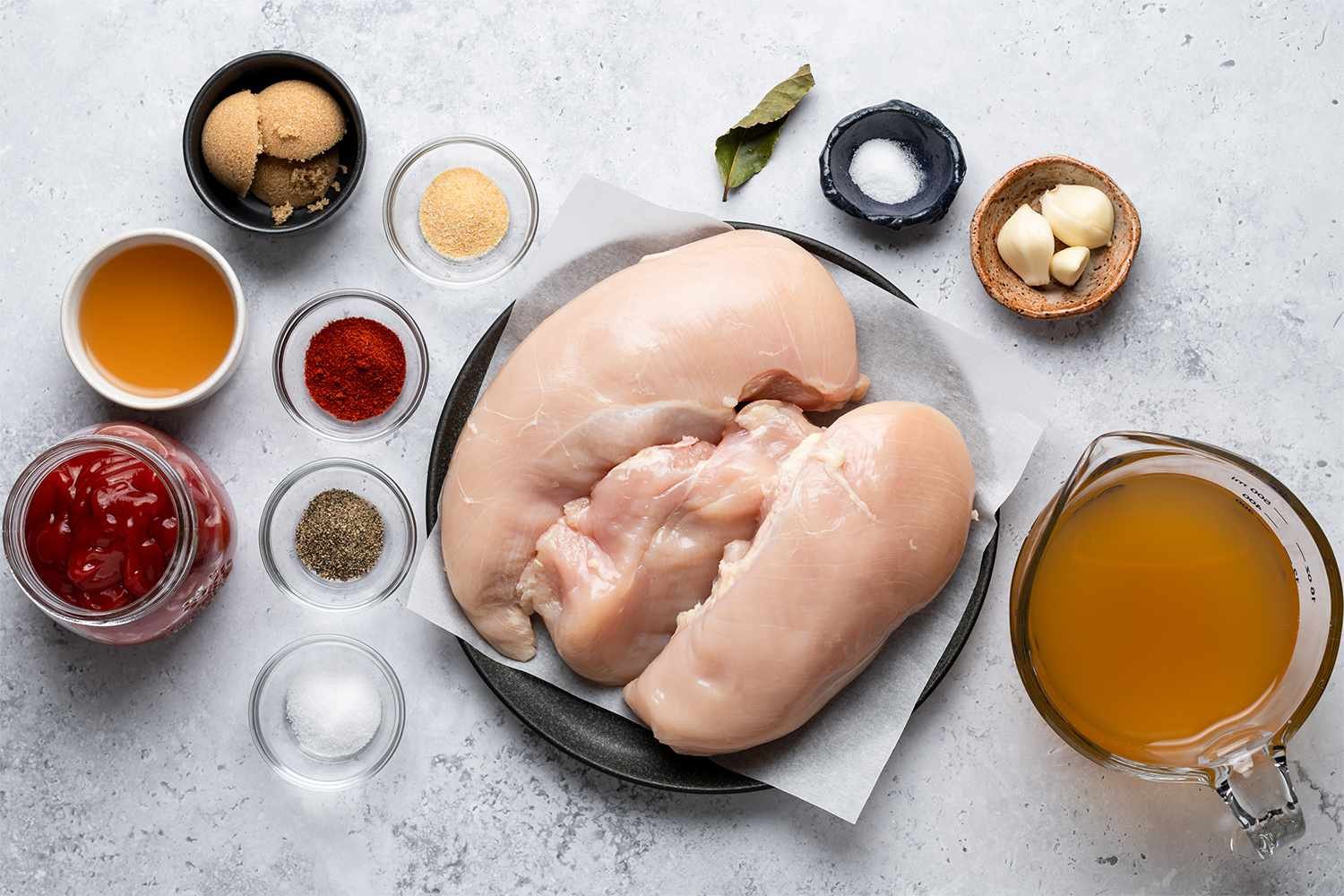 Ingredients to make instant pot pulled chicken